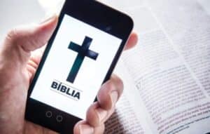 Escucha la Biblia en Audio en Cualquier Momento y Lugar