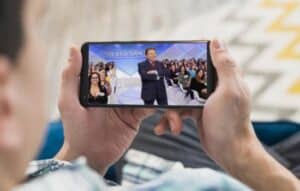 通过手机享受无限的电视